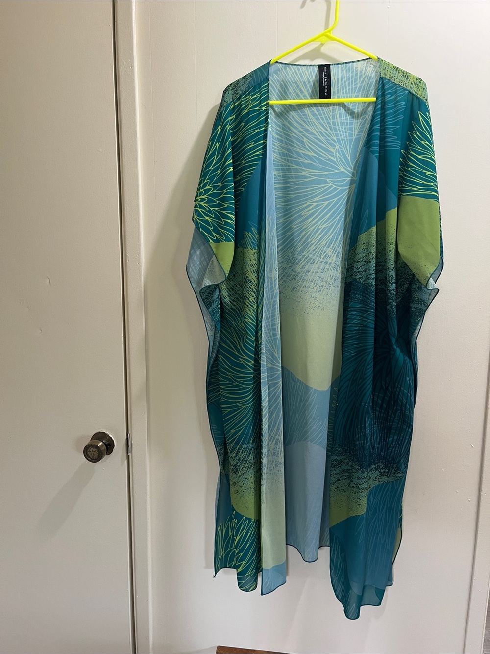 Kini Zamora  “Made in Hawaii” Beach Cover-up  M-L